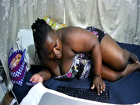 happy sonia online show from October 28, 2025, 8:55 pm