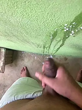 king cum  online show from December 16, 2024, 1:43 pm