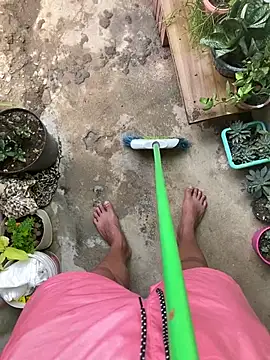 king cum  online show from January 18, 2025, 1:40 pm