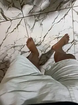 king cum  online show from February 12, 2025, 1:27 pm