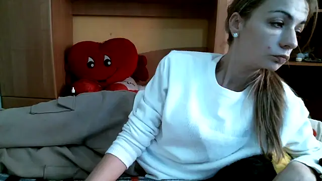 DennisXCaroll online show from January 4, 2025, 10:05 am