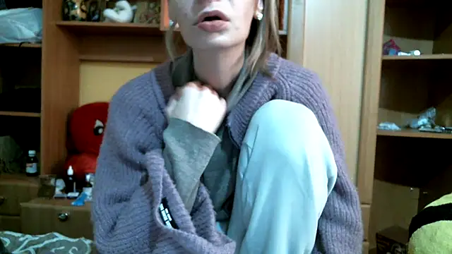 DennisXCaroll online show from January 5, 2025, 11:04 am