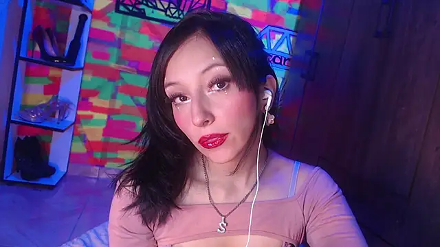 Snapshot of ScarlatSultry chatting on April 16, 2026, 12:33 am ScarlatSultry online show from April 16, 2026, 12:33 am