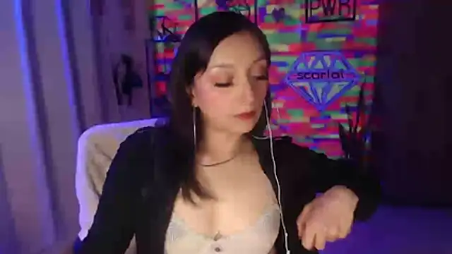 Snapshot of ScarlatSultry chatting on June 6, 2026, 3:33 am ScarlatSultry online show from June 6, 2026, 3:33 am