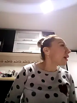 coral smitth online show from February 12, 2025, 1:19 am