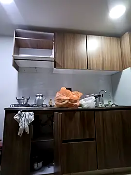 coral smitth online show from December 15, 2025, 6:56 pm