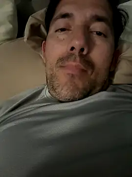 Snapshot of Papilobo12 chatting on October 18, 2025, 4:04 am Papilobo12 online show from October 18, 2025, 4:04 am