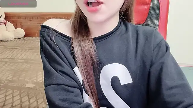 TrinhH Nabbi online show from December 9, 2024, 1:02 pm