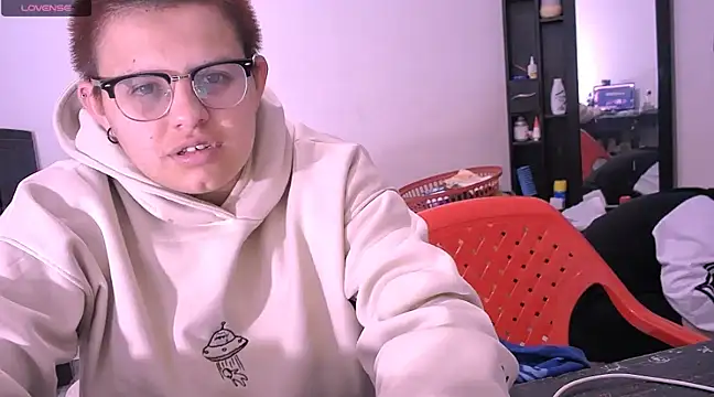 tatsumi nao online show from December 15, 2024, 3:24 am