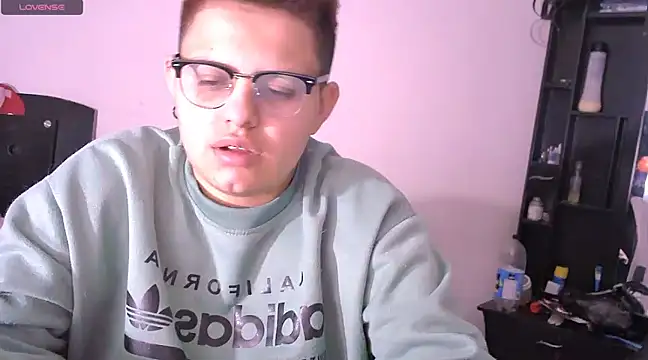 tatsumi nao online show from December 22, 2024, 2:39 am