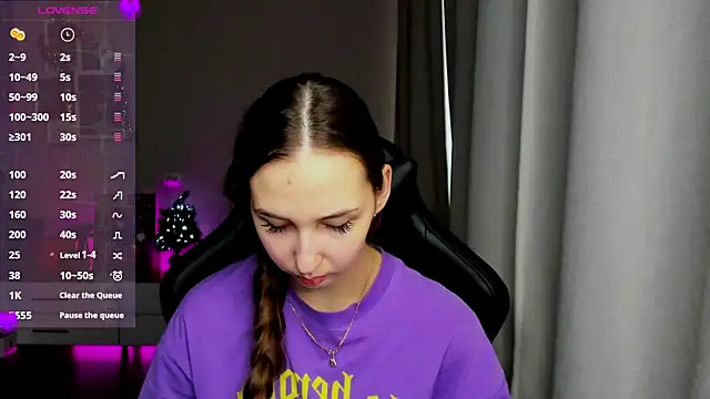 Snapshot of Sm0ly chatting on December 19, 2024, 4:56 am Sm0ly online show from December 19, 2024, 4:56 am