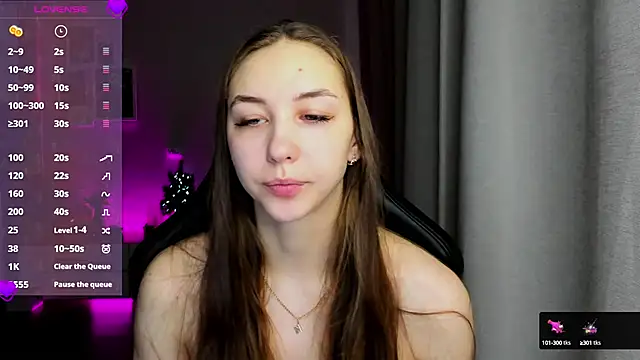 Snapshot of Sm0ly chatting on February 20, 2025, 1:57 am Sm0ly online show from February 20, 2025, 1:57 am