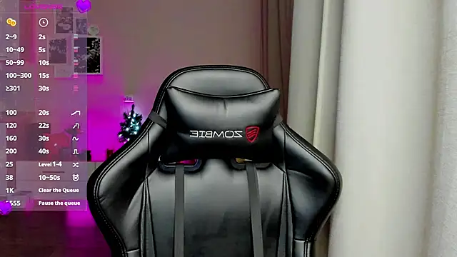 Snapshot of Sm0ly chatting on February 22, 2025, 1:00 am Sm0ly online show from February 22, 2025, 1:00 am