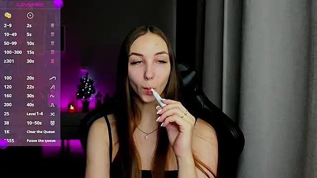 Snapshot of Sm0ly chatting on February 23, 2025, 2:18 am Sm0ly online show from February 23, 2025, 2:18 am