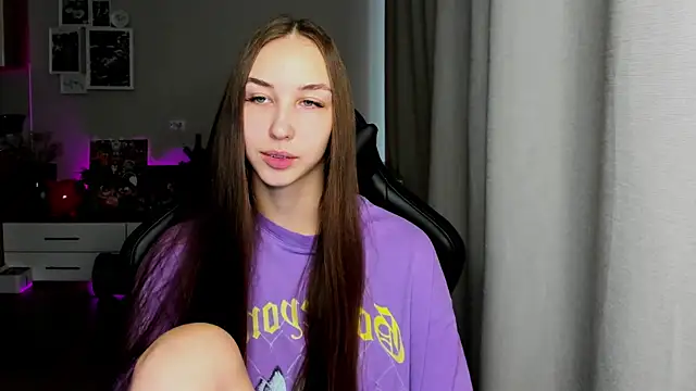 Snapshot of Sm0ly chatting on September 24, 2025, 3:10 am Sm0ly online show from September 24, 2025, 3:10 am