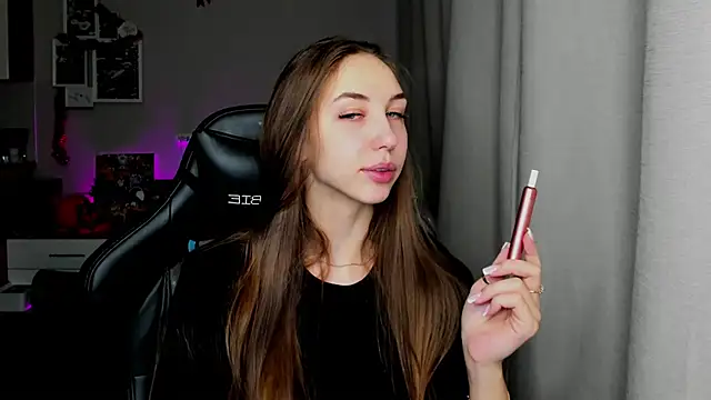 Snapshot of Sm0ly chatting on January 11, 2026, 2:49 am Sm0ly online show from January 11, 2026, 2:49 am