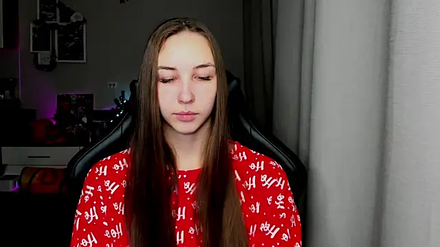 Snapshot of Sm0ly chatting on January 14, 2026, 2:39 am Sm0ly online show from January 14, 2026, 2:39 am