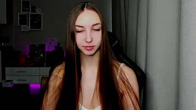 Snapshot of Sm0ly chatting on March 28, 2026, 2:00 am Sm0ly online show from March 28, 2026, 2:00 am