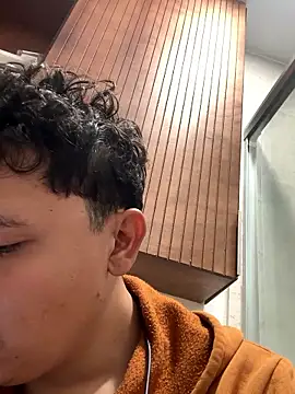 Parejasumisa27 online show from January 10, 2026, 6:09 pm