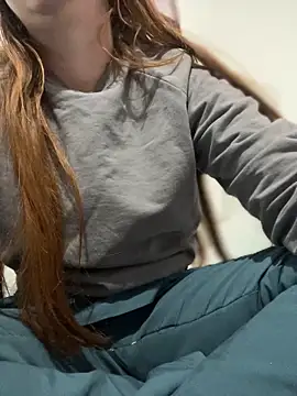 Cloew Marz online show from October 28, 2025, 9:39 pm