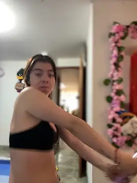 Snapshot of Cloew_Marz chatting on April 29, 2026, 4:22 pm Cloew Marz online show from April 29, 2026, 4:22 pm