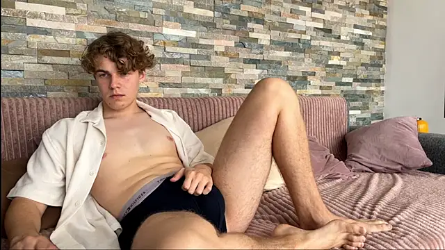 Snapshot of dymonted chatting on October 10, 2025, 9:52 am dymonted online show from October 10, 2025, 9:52 am