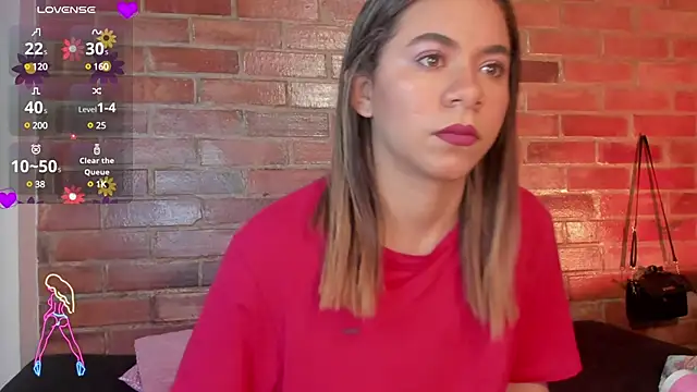 crystalvazquez online show from January 24, 2025, 11:37 am