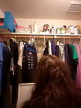 aliceluvzbill online show from December 3, 2024, 2:49 pm