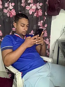 Snapshot of outropirocudo chatting on June 22, 2026, 4:20 am outropirocudo online show from June 22, 2026, 4:20 am