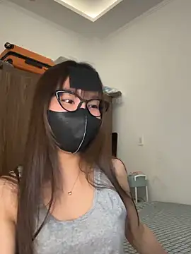 Lilisa miu online show from May 24, 2026, 4:12 pm