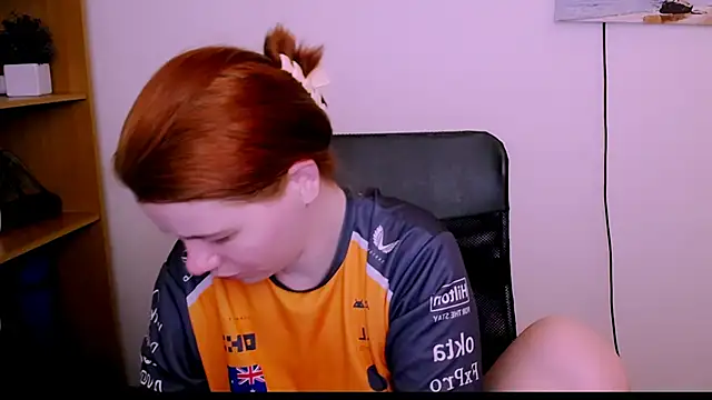 Sun Alexia online show from March 29, 2026, 3:39 am