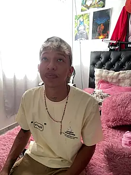 Snapshot of TommyGun_22 chatting on June 27, 2026, 2:12 pm TommyGun 22 online show from June 27, 2026, 2:12 pm