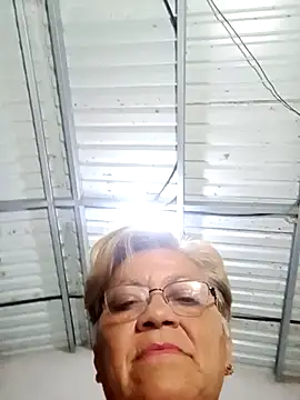 Snapshot of Madrastrahot69 chatting on September 11, 2025, 4:01 am Madrastrahot69 online show from September 11, 2025, 4:01 am