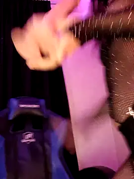 Snapshot of ---sophia--- chatting on October 16, 2025, 10:27 am ---sophia--- online show from October 16, 2025, 10:27 am