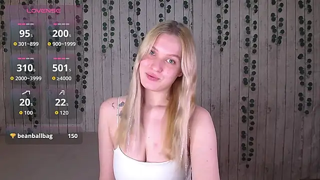 EmiliaDuchess online show from November 28, 2025, 4:09 pm