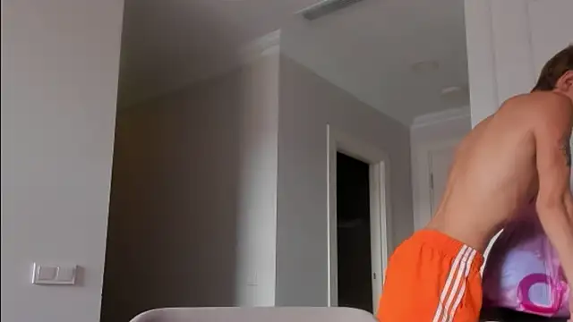 agelandreww online show from July 11, 2026, 2:42 pm