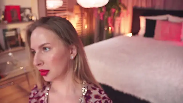 Snapshot of AnnLevine chatting on February 4, 2025, 10:10 am AnnLevine online show from February 4, 2025, 10:10 am