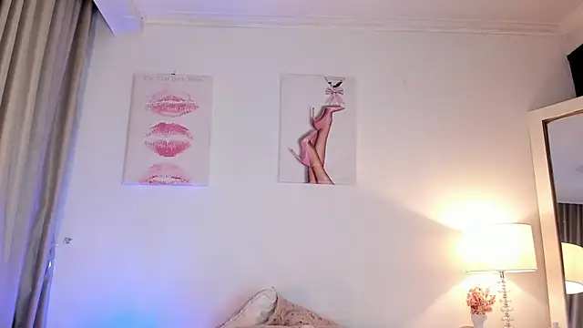 Snapshot of halseycox___ chatting on May 7, 2026, 3:01 am halseycox online show from May 7, 2026, 3:01 am