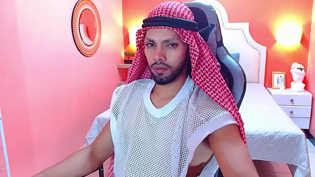 Snapshot of Amir_Abdull chatting on February 11, 2025, 12:49 am Amir Abdull online show from February 11, 2025, 12:49 am