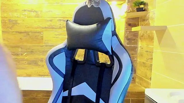 Snapshot of Amir_Abdull chatting on September 19, 2025, 2:40 pm Amir Abdull online show from September 19, 2025, 2:40 pm