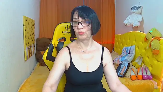 Snapshot of SandraHormas chatting on February 15, 2025, 8:00 am SandraHormas online show from February 15, 2025, 8:00 am