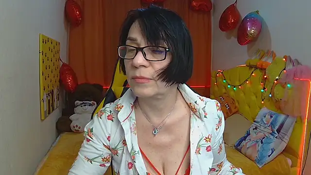 Snapshot of SandraHormas chatting on March 15, 2025, 2:12 pm SandraHormas online show from March 15, 2025, 2:12 pm