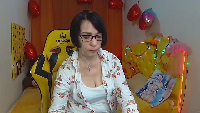 Snapshot of SandraHormas chatting on March 16, 2025, 7:48 am SandraHormas online show from March 16, 2025, 7:48 am