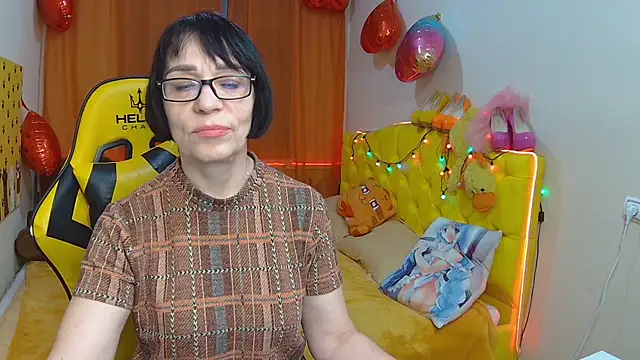 Snapshot of SandraHormas chatting on March 17, 2025, 5:27 pm SandraHormas online show from March 17, 2025, 5:27 pm