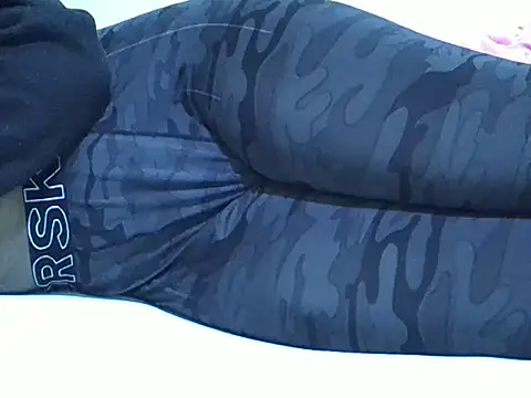 sweetangel41 online show from September 17, 2025, 3:30 am