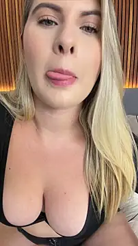 EmiilyAdams  online show from July 23, 2026, 10:08 pm