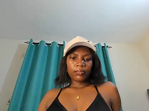 Snapshot of dolly_booty chatting on October 3, 2025, 6:54 am dolly booty online show from October 3, 2025, 6:54 am