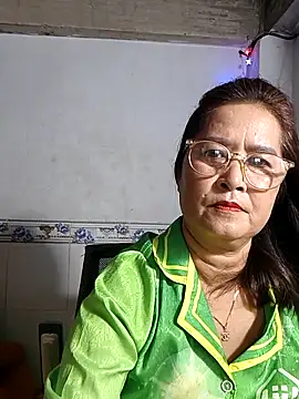 phnz online show from October 25, 2025, 8:33 am