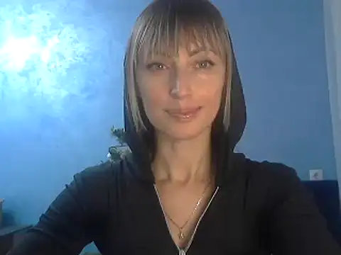 Snapshot of EffectMaya chatting on January 13, 2025, 7:31 pm EffectMaya online show from January 13, 2025, 7:31 pm