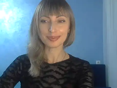 Snapshot of EffectMaya chatting on January 19, 2025, 5:28 pm EffectMaya online show from January 19, 2025, 5:28 pm